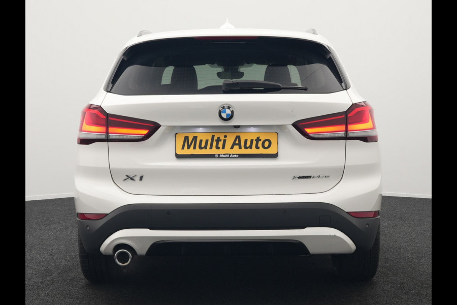 BMW X1 xDrive25e Sportline Plug in Hybrid 222pk Dealer O.H PHEV | Harman Kardon | Apple Carplay | Lederen Sportstoelen | Camera | Navigatie | Cruise Control | DAB