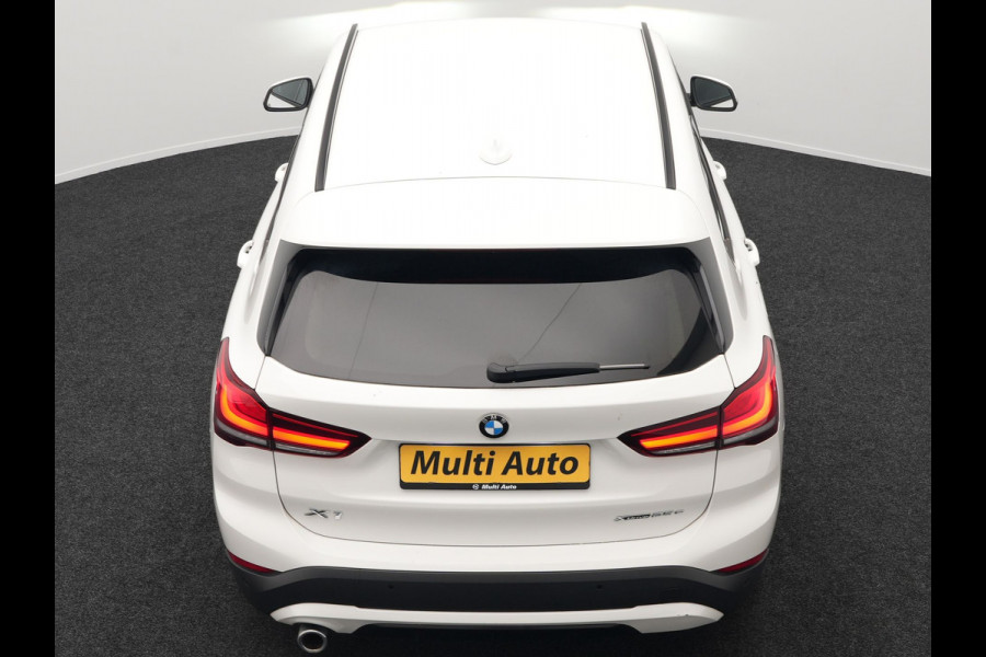 BMW X1 xDrive25e Sportline Plug in Hybrid 222pk Dealer O.H PHEV | Harman Kardon | Apple Carplay | Lederen Sportstoelen | Camera | Navigatie | Cruise Control | DAB