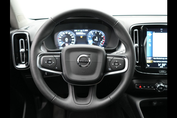 Volvo XC40 T4 Momentum Automaat 191pk Dealer O.H | Adaptive Cruise | Harman Kardon | Camera | Lederen Sportstoelen Verwarmd | LED | Pilot Assist |  Navigatie | Virtual | DAB |