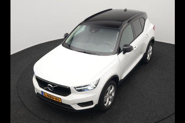 Volvo XC40 T4 Momentum Automaat 191pk Dealer O.H | Adaptive Cruise | Harman Kardon | Camera | Lederen Sportstoelen Verwarmd | LED | Pilot Assist |  Navigatie | Virtual | DAB |