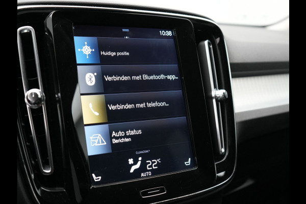 Volvo XC40 T4 Momentum Automaat 191pk Dealer O.H | Adaptive Cruise | Harman Kardon | Camera | Lederen Sportstoelen Verwarmd | LED | Pilot Assist |  Navigatie | Virtual | DAB |