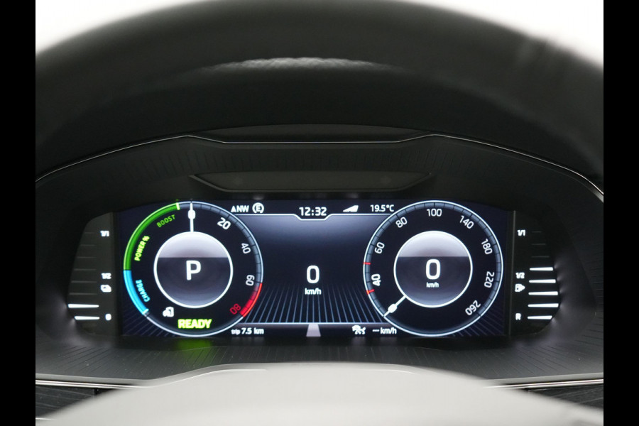 Škoda Superb Combi 1.4 TSI iV Business Edition Plus Plug In Hybrid 218pk Dealer O.H PHEV | Adaptive Cruise | 360 Camera | Lederen Sportstoelen Memory & Ventilatie | Keyless | Apple Carplay | Stuurverwarming | Navigatie | Virtual | DAB