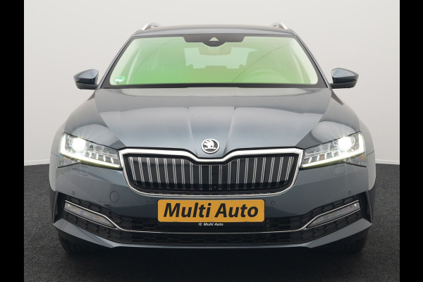 Škoda Superb Combi 1.4 TSI iV Business Edition Plus Plug In Hybrid 218pk Dealer O.H PHEV | Adaptive Cruise | 360 Camera | Lederen Sportstoelen Memory & Ventilatie | Keyless | Apple Carplay | Stuurverwarming | Navigatie | Virtual | DAB