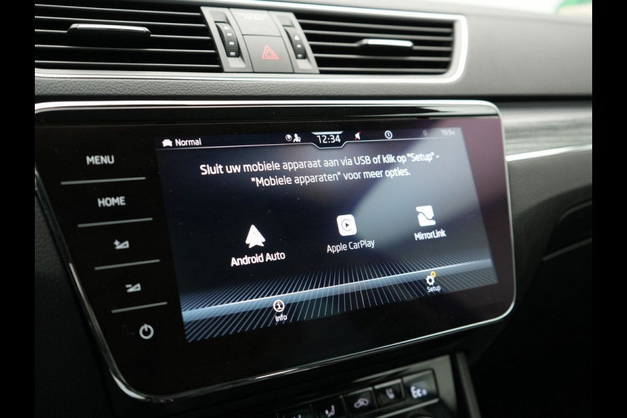 Škoda Superb Combi 1.4 TSI iV Business Edition Plus Plug In Hybrid 218pk Dealer O.H PHEV | Adaptive Cruise | 360 Camera | Lederen Sportstoelen Memory & Ventilatie | Keyless | Apple Carplay | Stuurverwarming | Navigatie | Virtual | DAB