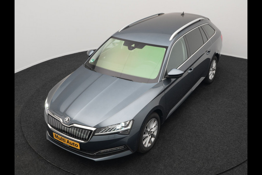 Škoda Superb Combi 1.4 TSI iV Business Edition Plus Plug In Hybrid 218pk Dealer O.H PHEV | Adaptive Cruise | 360 Camera | Lederen Sportstoelen Memory & Ventilatie | Keyless | Apple Carplay | Stuurverwarming | Navigatie | Virtual | DAB