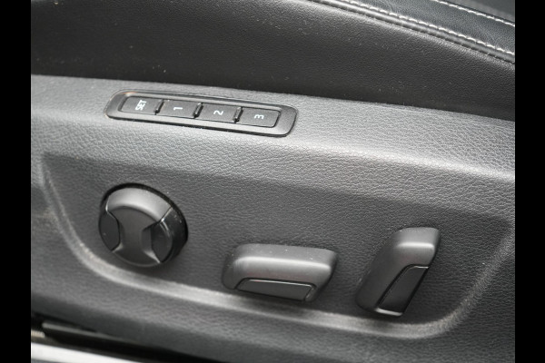 Škoda Superb Combi 1.4 TSI iV Business Edition Plus Plug In Hybrid 218pk Dealer O.H PHEV | Adaptive Cruise | 360 Camera | Lederen Sportstoelen Memory & Ventilatie | Keyless | Apple Carplay | Stuurverwarming | Navigatie | Virtual | DAB