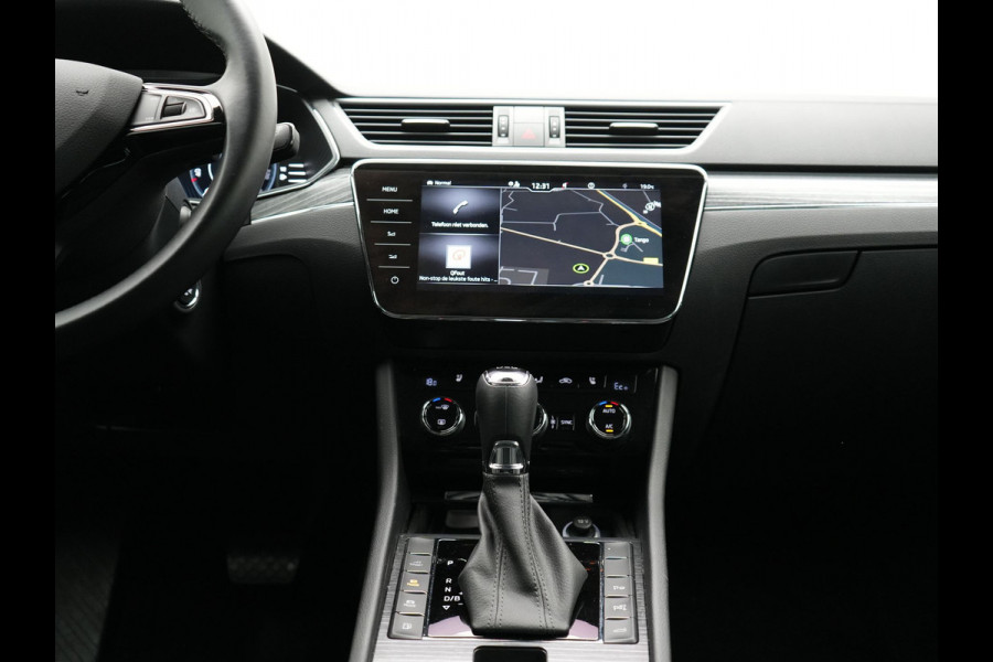 Škoda Superb Combi 1.4 TSI iV Business Edition Plus Plug In Hybrid 218pk Dealer O.H PHEV | Adaptive Cruise | 360 Camera | Lederen Sportstoelen Memory & Ventilatie | Keyless | Apple Carplay | Stuurverwarming | Navigatie | Virtual | DAB
