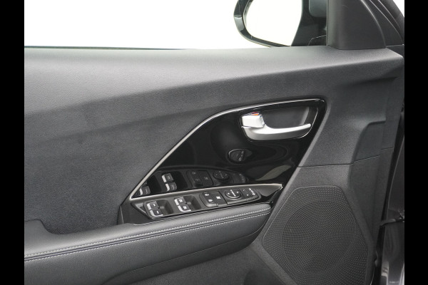 Kia Niro 1.6GDi 142PK Hybrid Dynamic Line Apple Carplay/Android Auto Navi Camera Ecc Trekhaak Led Licht/Regensensor Spoor assistent Bluetooth Keyless