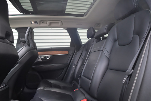 Volvo V90 2.0 T8 AWD Inscription Panorama / Bowers & Wilkins / Pilot assist / Dode hoek /