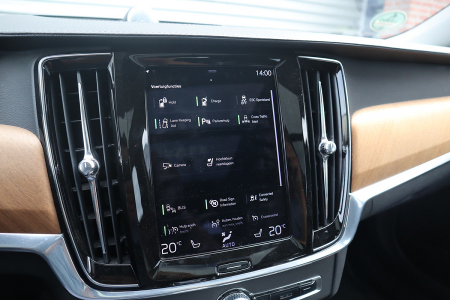 Volvo V90 2.0 T8 AWD Inscription Panorama / Bowers & Wilkins / Pilot assist / Dode hoek /