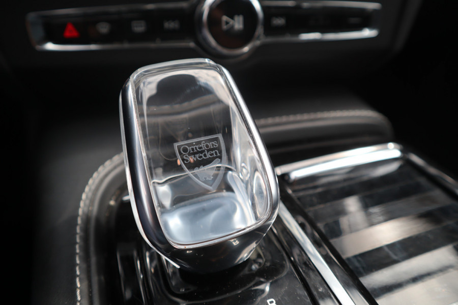 Volvo V90 2.0 T8 AWD Inscription Panorama / Bowers & Wilkins / Pilot assist / Dode hoek /