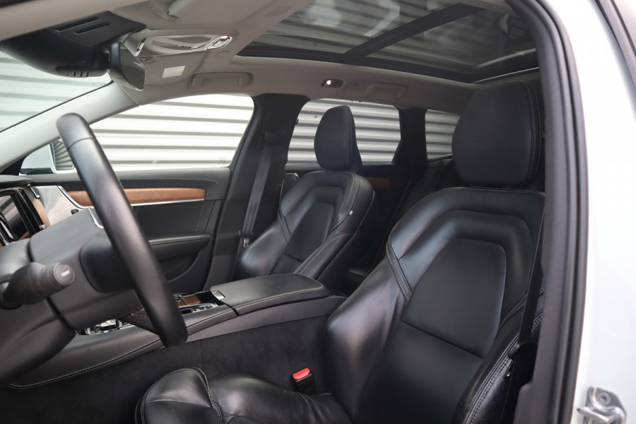 Volvo V90 2.0 T8 AWD Inscription Panorama / Bowers & Wilkins / Pilot assist / Dode hoek /