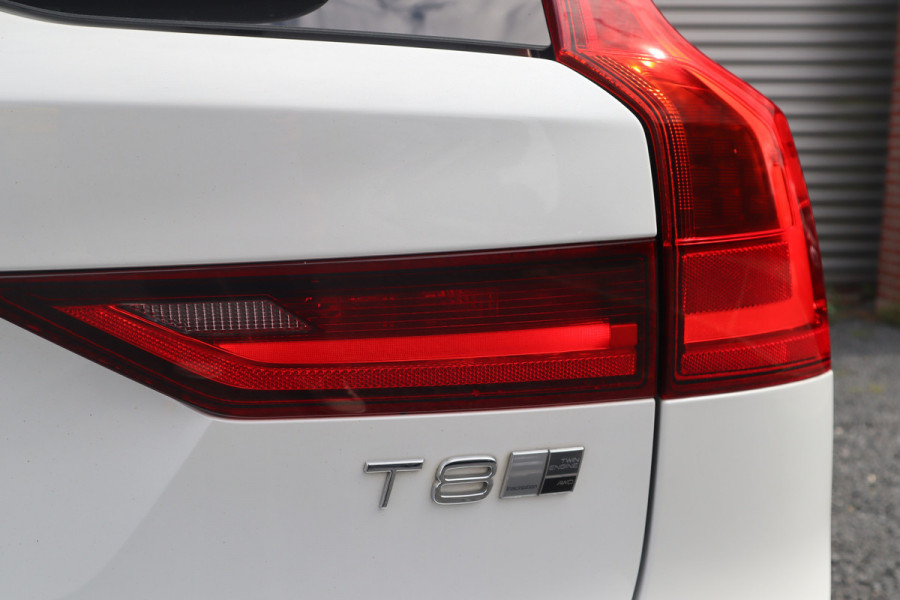 Volvo V90 2.0 T8 AWD Inscription Panorama / Bowers & Wilkins / Pilot assist / Dode hoek /