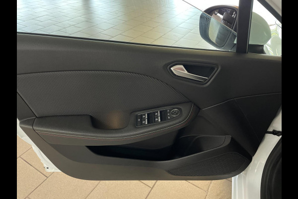 Renault Clio 1.3 TCe R.S. Line AUTOMAAT AIRCO CLIMA NAVI CRUISE VELGEN PDC NIEUWSTAAT