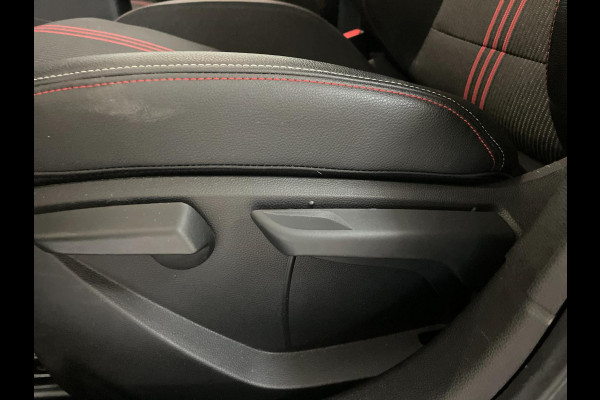 Renault Clio 1.3 TCe R.S. Line AUTOMAAT AIRCO CLIMA NAVI CRUISE VELGEN PDC NIEUWSTAAT