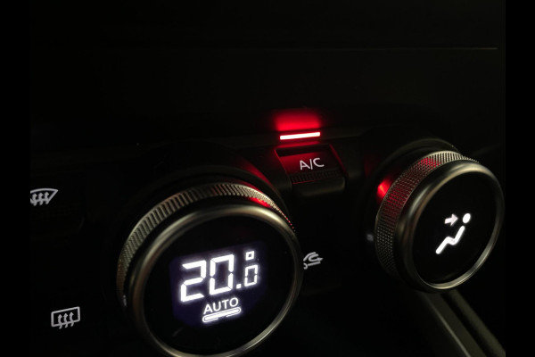 Renault Clio 1.3 TCe R.S. Line AUTOMAAT AIRCO CLIMA NAVI CRUISE VELGEN PDC NIEUWSTAAT