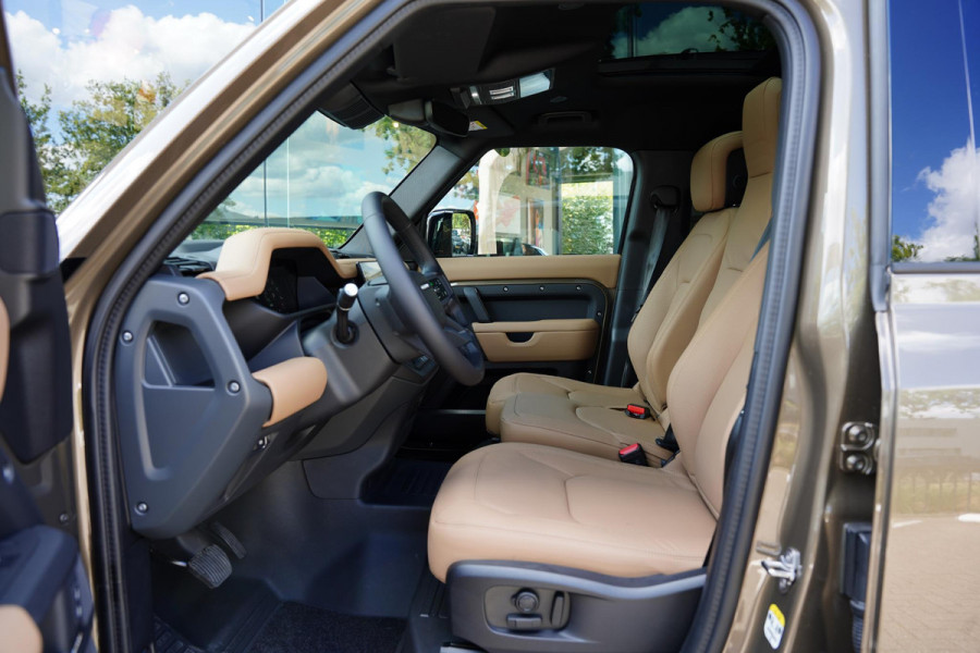 Land Rover Defender 110 P 300 E 110 X-Dynamic HSE 6 persoons