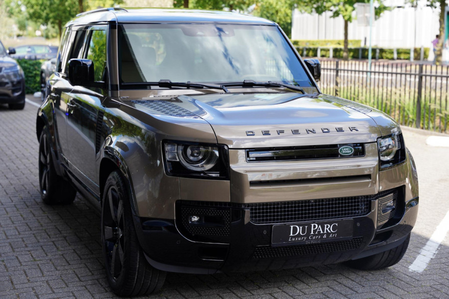 Land Rover Defender 110 P 300 E 110 X-Dynamic HSE 6 persoons