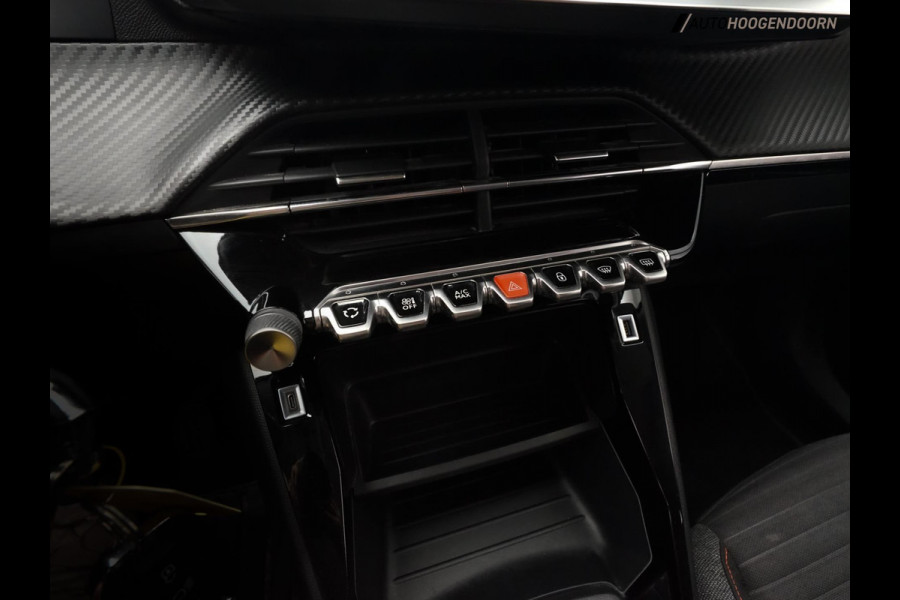 Peugeot 2008 1.2 PureTech 100pk Sport (APPLE CARPLAY,LED,NAVIGATIE,PARKEERSENSOREN,CLIMATE,CRUISE,SPORTSTOELEN,NIEUWE APK)