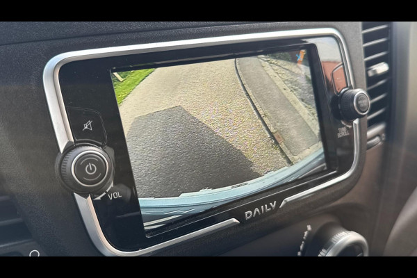 Iveco Daily Zo goed als nieuwe bakwagen met Laadklep AUTOMAAT| Navi| 17.000 km |Camera|3zits|