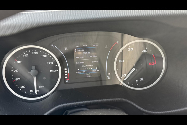 Iveco Daily Zo goed als nieuwe bakwagen met Laadklep AUTOMAAT| Navi| 17.000 km |Camera|3zits|