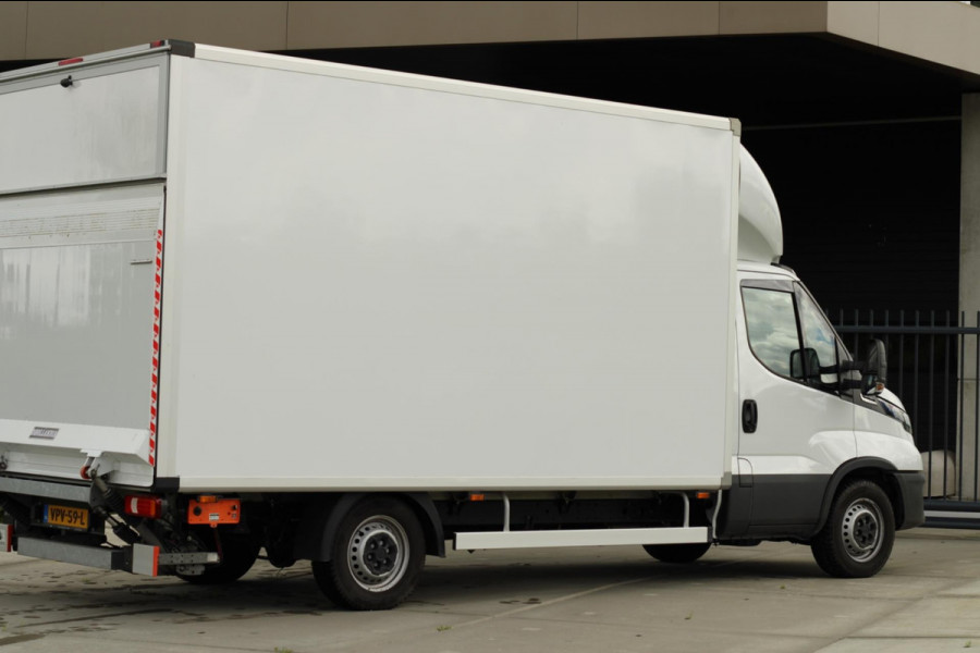 Iveco Daily Zo goed als nieuwe bakwagen met Laadklep AUTOMAAT| Navi| 17.000 km |Camera|3zits|