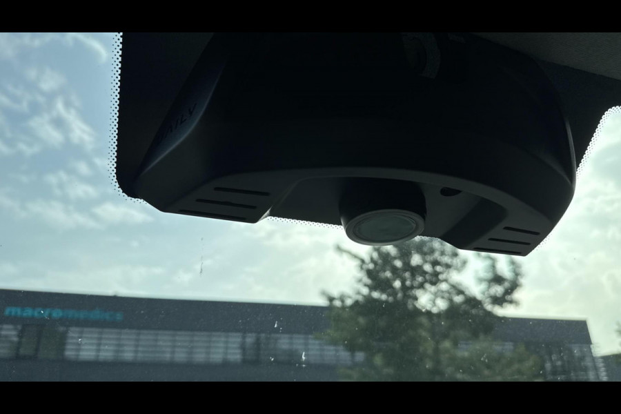 Iveco Daily Zo goed als nieuwe bakwagen met Laadklep AUTOMAAT| Navi| 17.000 km |Camera|3zits|