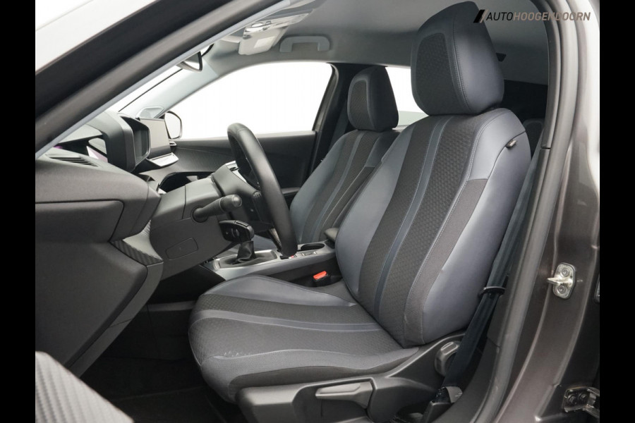 Peugeot 2008 1.2 PureTech Allure (APPLE CARPLAY,LED,3D-DISPLAY,GROOT NAVIGATIE,SPORTSTOEL,CAMERA,KEYLESS,LEDER,CRUISE,NIEUWE APK)