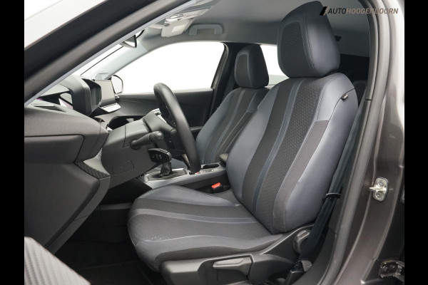 Peugeot 2008 1.2 PureTech Allure (APPLE CARPLAY,LED,3D-DISPLAY,GROOT NAVIGATIE,SPORTSTOEL,CAMERA,KEYLESS,LEDER,CRUISE,NIEUWE APK)