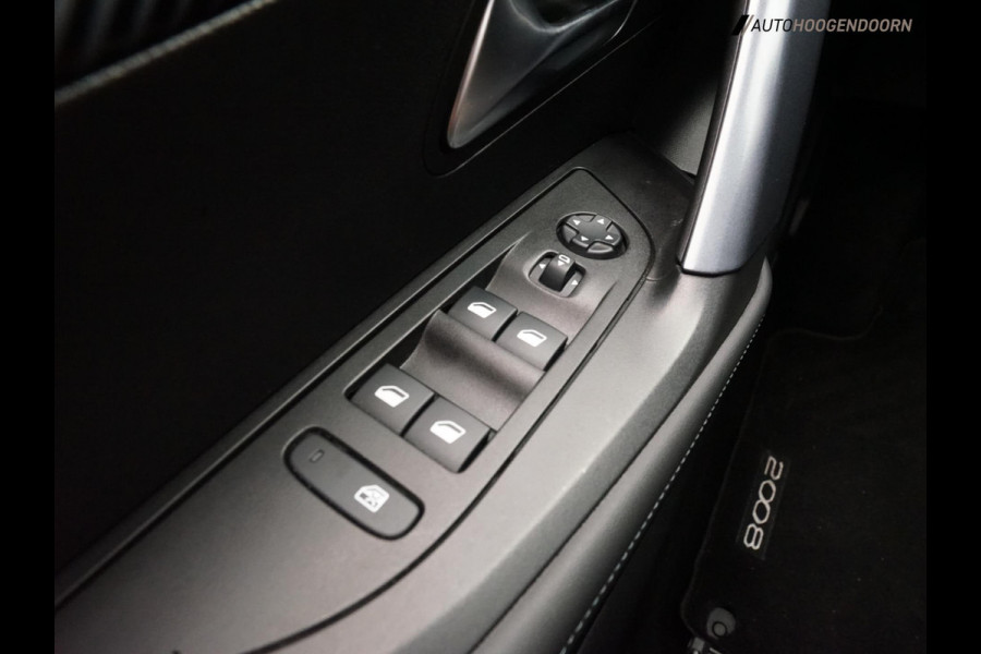 Peugeot 2008 1.2 PureTech Allure (APPLE CARPLAY,LED,3D-DISPLAY,GROOT NAVIGATIE,SPORTSTOEL,CAMERA,KEYLESS,LEDER,CRUISE,NIEUWE APK)