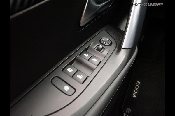 Peugeot 2008 1.2 PureTech Allure (APPLE CARPLAY,LED,3D-DISPLAY,GROOT NAVIGATIE,SPORTSTOEL,CAMERA,KEYLESS,LEDER,CRUISE,NIEUWE APK)