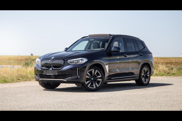 BMW iX3 High Executive 80 kWh PANORAMADAK / CARPLAY / BRUIN LEER / NAVI
