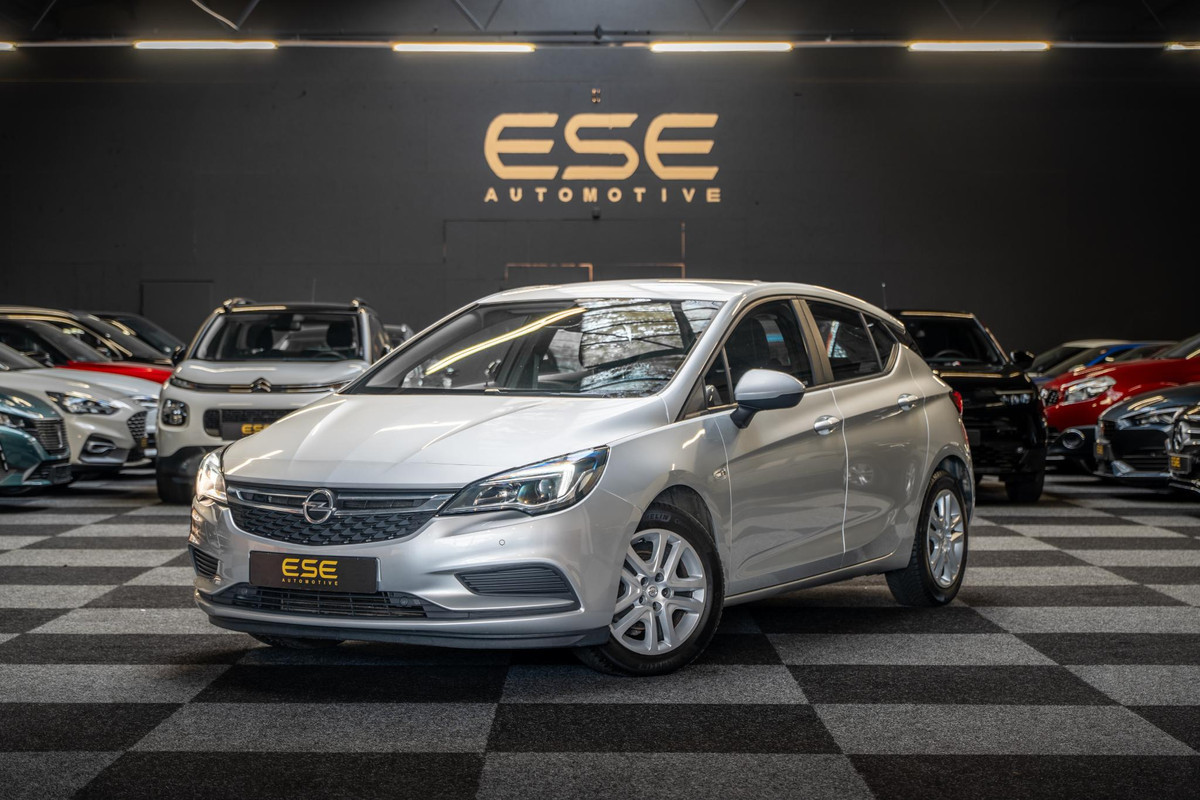 Opel Astra 1.0 Online Edition Cruise | Carplay | Trekhaak Opel Astra 1.0 Online Edition Cruise | Carplay | Trekhaak
