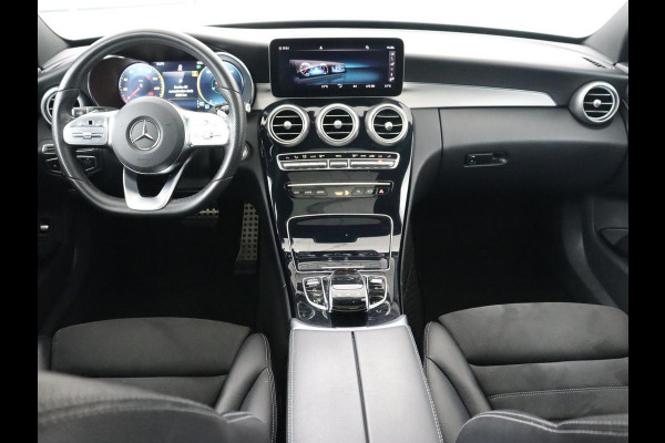 Mercedes-Benz C-Klasse 160 AMG Uprade Edition | Panoramadak | Stoelverwarming | Camera | Carplay | Leder/Alcantara | Navigatie | Digital Cockpit | Full LED | Climate control | Park Assist