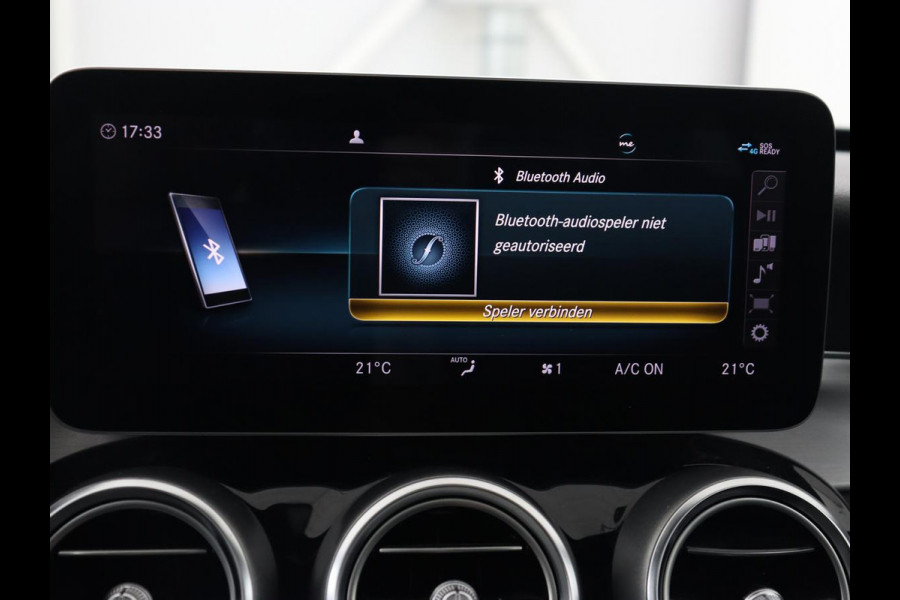 Mercedes-Benz C-Klasse 160 AMG Uprade Edition | Panoramadak | Stoelverwarming | Camera | Carplay | Leder/Alcantara | Navigatie | Digital Cockpit | Full LED | Climate control | Park Assist