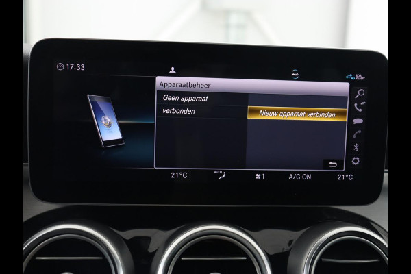 Mercedes-Benz C-Klasse 160 AMG Uprade Edition | Panoramadak | Stoelverwarming | Camera | Carplay | Leder/Alcantara | Navigatie | Digital Cockpit | Full LED | Climate control | Park Assist