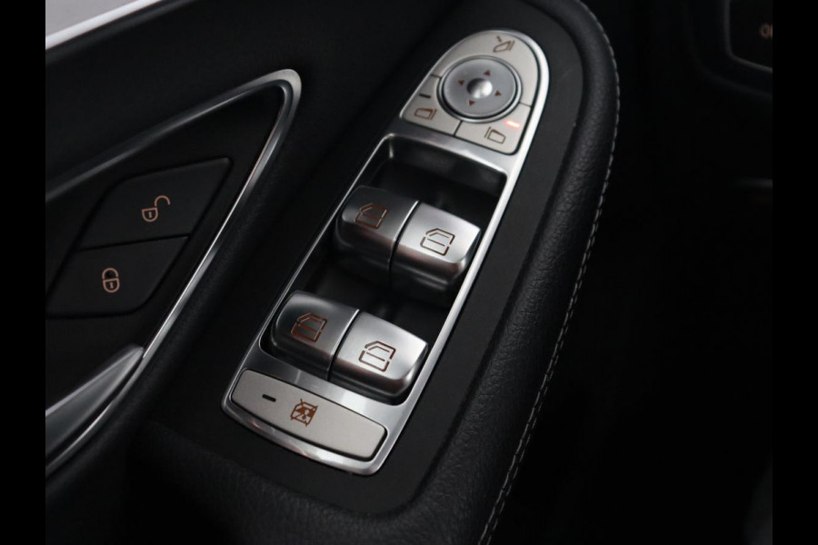 Mercedes-Benz C-Klasse 160 AMG Uprade Edition | Panoramadak | Stoelverwarming | Camera | Carplay | Leder/Alcantara | Navigatie | Digital Cockpit | Full LED | Climate control | Park Assist