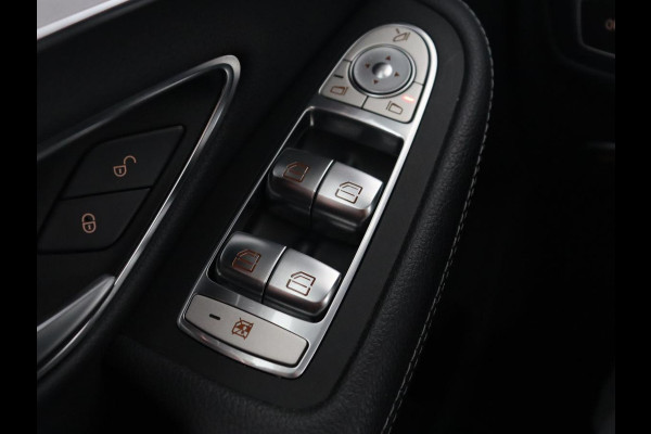 Mercedes-Benz C-Klasse 160 AMG Uprade Edition | Panoramadak | Stoelverwarming | Camera | Carplay | Leder/Alcantara | Navigatie | Digital Cockpit | Full LED | Climate control | Park Assist