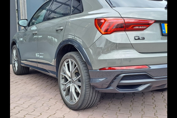 Audi Q3 45 TFSI e S edition 245PK PHEV | Matrix | Trekhaak | Zwart optiek | Leder | Stoelverwarming |  Elekt. stoelen | Virtual |