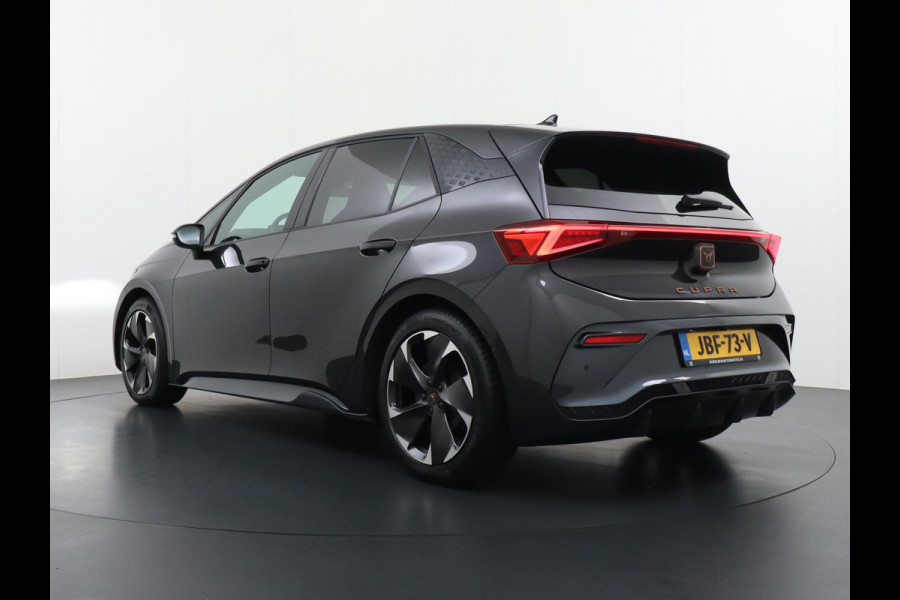 CUPRA Born Business Plus 62 kWh VAN: 28.900,- VOOR: 26.440,- UW HERFSTVOORDEEL: 2.460,- ADD. CRUISE CONTROLE | CAMERA | 19 INCH / ALL SEASON BANDEN \ HEAD-UP DISPLAY | VEEL OPTIES \ RIJKLAAR MET GARANTIE
