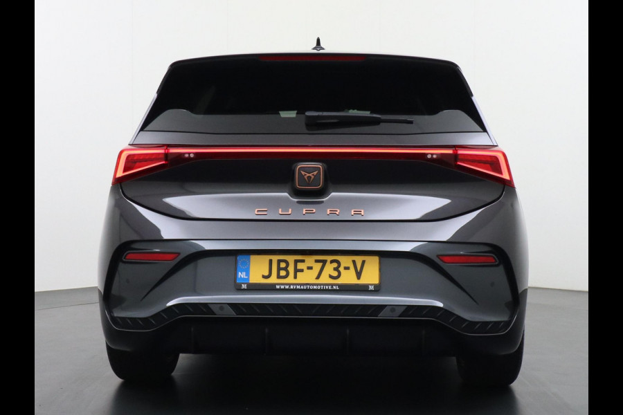 CUPRA Born Business Plus 62 kWh VAN: 28.900,- VOOR: 26.440,- UW HERFSTVOORDEEL: 2.460,- ADD. CRUISE CONTROLE | CAMERA | 19 INCH / ALL SEASON BANDEN \ HEAD-UP DISPLAY | VEEL OPTIES \ RIJKLAAR MET GARANTIE