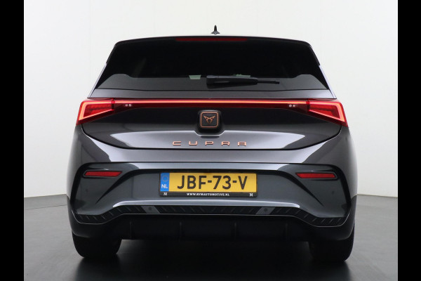 CUPRA Born Business Plus 62 kWh VAN: 28.900,- VOOR: 26.440,- UW HERFSTVOORDEEL: 2.460,- ADD. CRUISE CONTROLE | CAMERA | 19 INCH / ALL SEASON BANDEN \ HEAD-UP DISPLAY | VEEL OPTIES \ RIJKLAAR MET GARANTIE