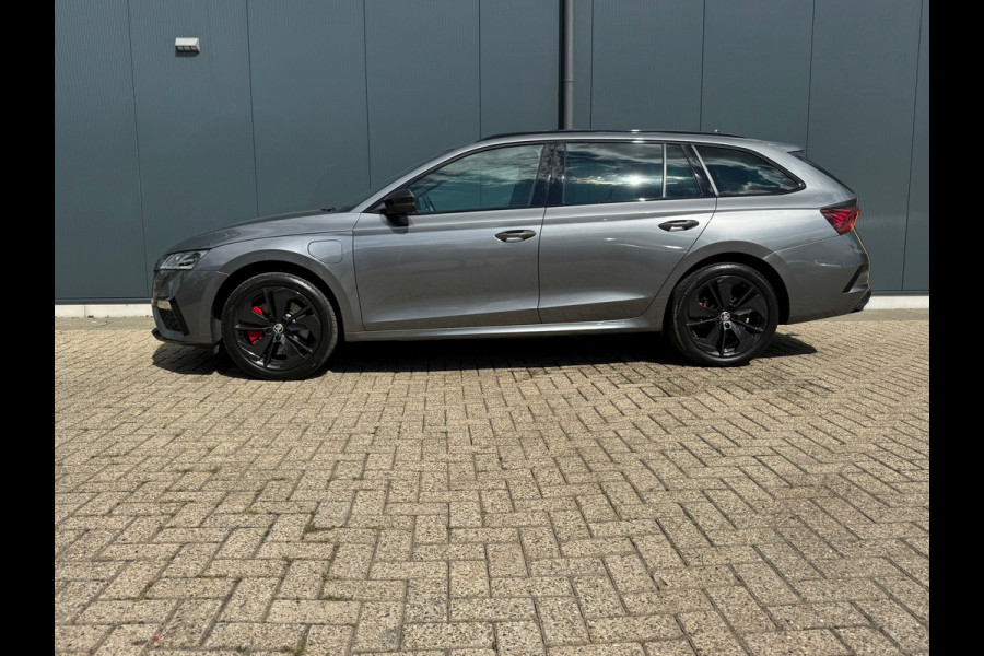 Škoda Octavia Combi 1.4 TSI RS iV PHEV * Trekhaak * Keyless * Stoelverwarming *