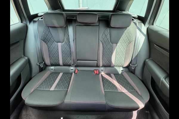 Škoda Octavia Combi 1.4 TSI RS iV PHEV * Trekhaak * Keyless * Stoelverwarming *