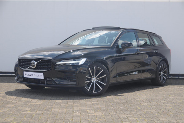 Volvo V60 T6 350PK Automaat Plug-in Hybrid AWD Plus Dark / Adaptive cruise control / Elektrische stoelen / Harman Kardon audio / Trekhaak / Pilot assist / BLIS / Stoel en stuur verwarming / Elektrische achterklep / Parkeersensoren met 360 camera / Google infotainment