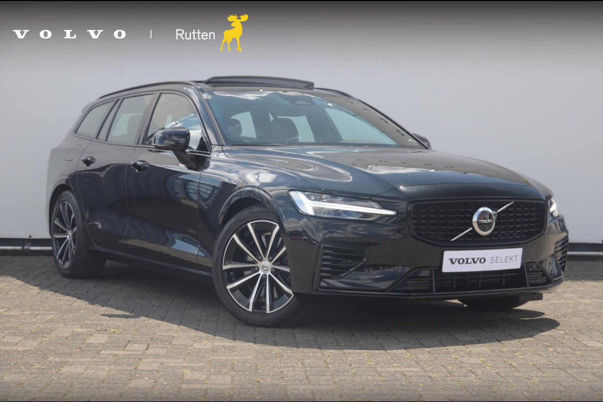 Volvo V60 T6 350PK Automaat Plug-in Hybrid AWD Plus Dark / Adaptive cruise control / Elektrische stoelen / Harman Kardon audio / Trekhaak / Pilot assist / BLIS / Stoel en stuur verwarming / Elektrische achterklep / Parkeersensoren met 360 camera / Google infotainment