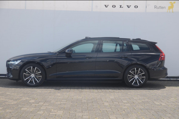 Volvo V60 T6 350PK Automaat Plug-in Hybrid AWD Plus Dark / Adaptive cruise control / Elektrische stoelen / Harman Kardon audio / Trekhaak / Pilot assist / BLIS / Stoel en stuur verwarming / Elektrische achterklep / Parkeersensoren met 360 camera / Google infotainment