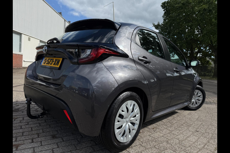 Toyota Yaris 1.5 Hybrid 2022 ACTIVE 171 PK! NAVI CARPLAY ACC CLIMA NAP