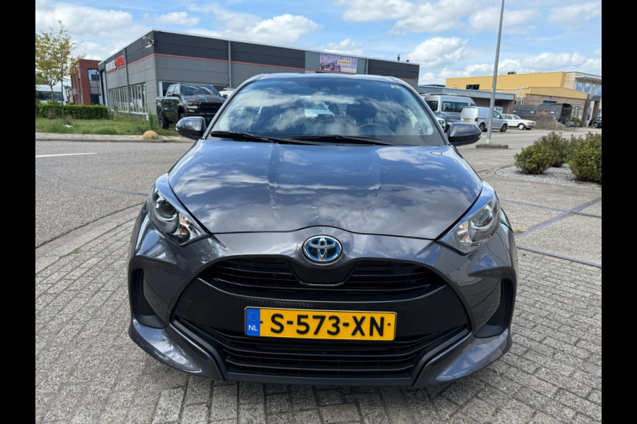 Toyota Yaris 1.5 Hybrid 2022 ACTIVE 171 PK! NAVI CARPLAY ACC CLIMA NAP