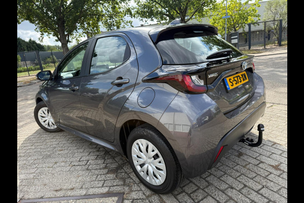 Toyota Yaris 1.5 Hybrid 2022 ACTIVE 171 PK! NAVI CARPLAY ACC CLIMA NAP